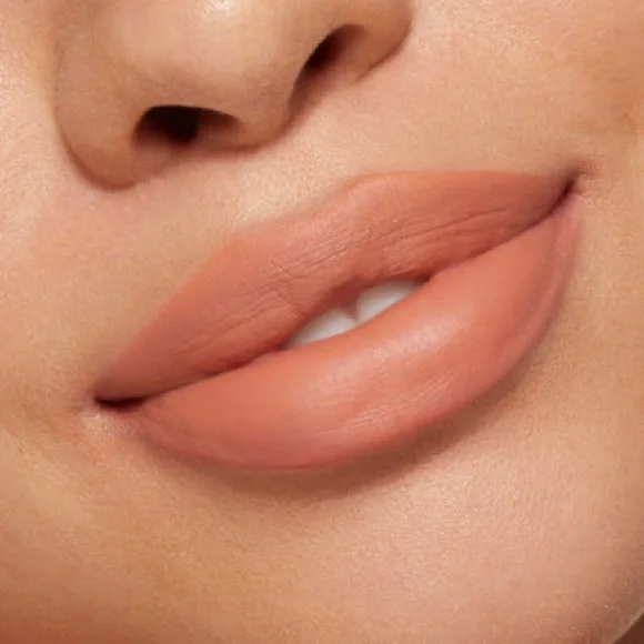 BNIB Kylie Cosmetics Velvet Matte Lipstick - Irreplaceable - Picture 3 of 4